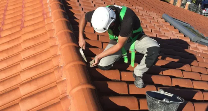 reparar filtraciones y goteras en tejado de comunidad de vecinos en burgos